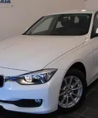 BMW 318d Xdrive - NAVIGATORE - BLUETOOTH - SENS.PARCH- PORTELLONE ELETTRICO BMW 318d Xdrive - NAVIGATORE - BLUETOOTH - SENS.PARCH- PORTELLONE ELETTRICO