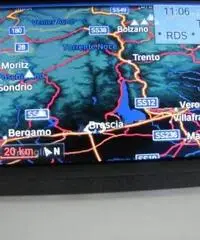 BMW 318d Xdrive - NAVIGATORE - BLUETOOTH - SENS.PARCH- PORTELLONE ELETTRICO BMW 318d Xdrive - NAVIGATORE - BLUETOOTH - SENS.PARCH- PORTELLONE ELETTRICO