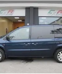 CHRYSLER Voyager 2.5 CRD 7 POSTI MANUALE CLIMATRONIC RADIO CD FULL
