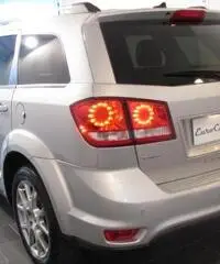 Fiat Freemont 2.0 MJT 170 CV 4X4 Aut.Lounge -NAVIG-PELLE-RETROCAMERA-FULL Fiat Freemont 2.0 MJT 170 CV 4X4 Aut.Lounge -NAVIG-PELLE-RETROCAMERA-FULL