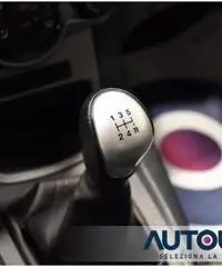 FORD Fiesta 1.2 BENZ 5 PORTE NEOPATENTATI CERCHI 16'