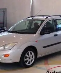 FORD FOCUS SW 1.6 16V TREND 100 CV FORD FOCUS SW 1.6 16V TREND 100 CV