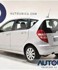 MERCEDES-BENZ A 180 CDI ELEGANCE 5 PORTE AUTOMATICA CERCHI 15'