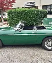 MG B 1800 SPIDER MKI OMOL.ASI ORO MG B 1800 SPIDER MKI OMOL.ASI ORO