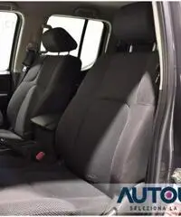 NISSAN Navara 2.5 DCI 4 PORTE DOUBLE CAB 4X4 CRUISE HARD TOP NISSAN Navara 2.5 DCI 4 PORTE DOUBLE CAB 4X4 CRUISE HARD TOP