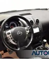 NISSAN Qashqai 1.6 DCI DPF 360° PELLE NAVI TETTO CERCHI 18' CRUIS NISSAN Qashqai 1.6 DCI DPF 360° PELLE NAVI TETTO CERCHI 18' CRUIS