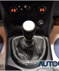 NISSAN Qashqai 1.6 DCI DPF 360° PELLE NAVI TETTO CERCHI 18' CRUIS NISSAN Qashqai 1.6 DCI DPF 360° PELLE NAVI TETTO CERCHI 18' CRUIS