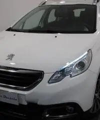 Peugeot 2008 E-hdi 92cv Stop&start Robot. NAVIGATORE+BLUETOOTH - NEOPATENTATI Peugeot 2008 E-hdi 92cv Stop&start Robot. NAVIGATORE+BLUETOOTH - NEOPATENTATI