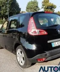 RENAULT Scenic X-MOD 1.5 DCI DYNAMIQUE AUT PELLE NAVI CRUISE