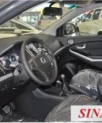 SSANGYONG Korando 2.0 2WD MT GPL Limited