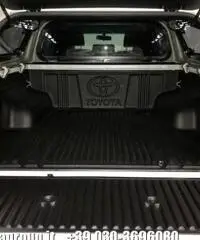 TOYOTA Hilux 2.4 D-4D A/T 4WD Double Cab Lounge MY16