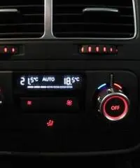 Volkswagen Touareg 3.0 V6 TDI 245cv Tip. BMT, NAZIONALE, CLIMA 4 ZONE, START/STOP,SENS. PARCH PLUS Volkswagen Touareg 3.0 V6 TDI 245cv Tip. BMT, NAZIONALE, CLIMA 4 ZONE, START/STOP,SENS. PARCH PLUS