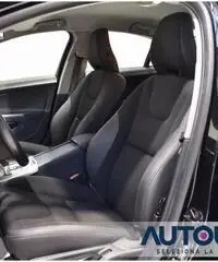 VOLVO S60 D3 GEARTRONIC MOMENTUM AUT NAVI PELLE SENS LED VOLVO S60 D3 GEARTRONIC MOMENTUM AUT NAVI PELLE SENS LED