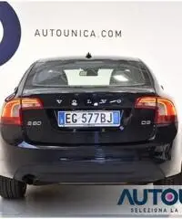 VOLVO S60 D3 GEARTRONIC MOMENTUM AUT NAVI PELLE SENS LED VOLVO S60 D3 GEARTRONIC MOMENTUM AUT NAVI PELLE SENS LED