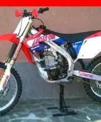 HONDA CRF 450 R osso - 30 HONDA CRF 450 R osso - 30