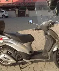 Liberty 125 4T - 2011