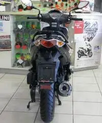 KYMCO Super 8 50 sport racing km zero da MOTOCICLOMANIA PECCIOLI PI
