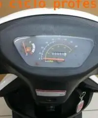 OVER B1 50 piccolo compatto potente di qualita' NUO garantito