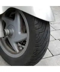 VENDO SCOOTER HONDA FORESIGHT 250