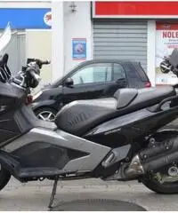 GILERA GP 800 Mag.2oo9 Euro3 Accessoriato €. 2.900