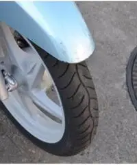 HONDA SH 150 i D/T Apr.2oo5 €. 1.000