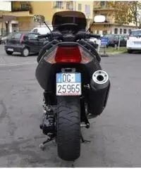 YAMAHA T-Max 500 Giu. 2oo8 euro3 €. 3.900