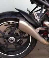 TRIUMPH Speed Triple 1050 speed triple TRIUMPH Speed Triple 1050 speed triple