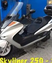 Vendo Mbk Skylner 250 Vendo Mbk Skylner 250