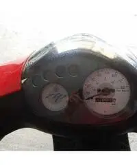 Scooter Piaggio Zip 2t