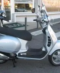 VESPA GTS 250 gts VESPA GTS 250 gts