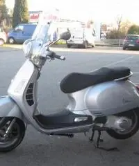 VESPA GTS 250 gts VESPA GTS 250 gts