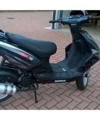 Vendo scooter 50cc Vendo scooter 50cc