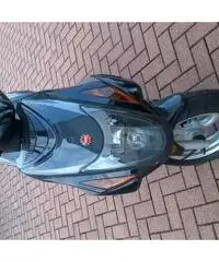 Vendo scooter 50cc Vendo scooter 50cc
