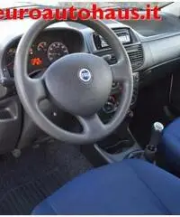 FIAT Punto 1.3 Multijet 16V 5 porte Dynamic FIAT Punto 1.3 Multijet 16V 5 porte Dynamic