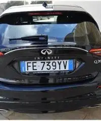 INFINITI Q30 2.2 diesel DCT Premium Tech solo 8.000km INFINITI Q30 2.2 diesel DCT Premium Tech solo 8.000km