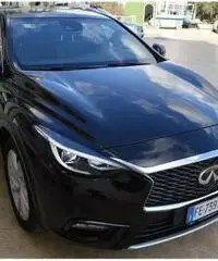INFINITI Q30 2.2 diesel DCT Premium Tech solo 8.000km INFINITI Q30 2.2 diesel DCT Premium Tech solo 8.000km