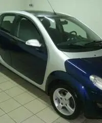 Smart Forfour Forfour 1.5 CDI 50 KW Passion Softouch Smart Forfour Forfour 1.5 CDI 50 KW Passion Softouch