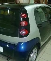 Smart Forfour Forfour 1.5 CDI 50 KW Passion Softouch Smart Forfour Forfour 1.5 CDI 50 KW Passion Softouch