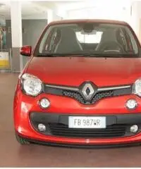 RENAULT Twingo TCe 90 CV EDC Intens RENAULT Twingo TCe 90 CV EDC Intens