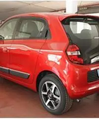 RENAULT Twingo TCe 90 CV EDC Intens RENAULT Twingo TCe 90 CV EDC Intens