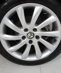 Alfa Romeo Giulietta 1.6 Jtdm-2 105 CV Distinctive Alfa Romeo Giulietta 1.6 Jtdm-2 105 CV Distinctive