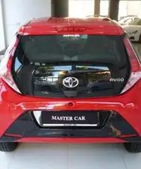 Aygo 1.0Vvt-i 69CV5Porte X-play Aygo 1.0Vvt-i 69CV5Porte X-play