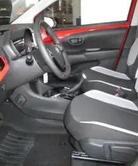 Aygo 1.0Vvt-i 69CV5Porte X-play Aygo 1.0Vvt-i 69CV5Porte X-play