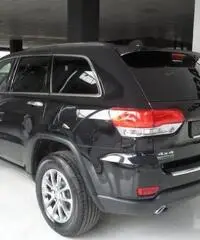 Jeep Grand Cherokee 3.0 V6 CRD 250 MJT II Limited Jeep Grand Cherokee 3.0 V6 CRD 250 MJT II Limited