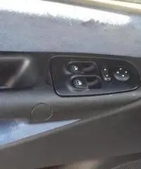 Lancia Ypsilon 1.3 Multijet 16V Platino Lancia Ypsilon 1.3 Multijet 16V Platino