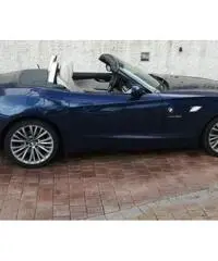 BMW Z4 2.3 SDrive i (E89),full optional,blu,interni pelle beige BMW Z4 2.3 SDrive i (E89),full optional,blu,interni pelle beige