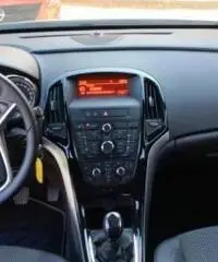 Opel Astra Cosmo 1.6CDTI 136CV Opel Astra Cosmo 1.6CDTI 136CV