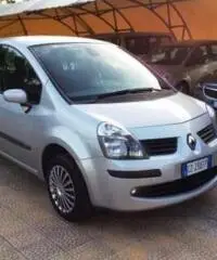 Renault Modus 1.2 16V Confort Dynamique Renault Modus 1.2 16V Confort Dynamique