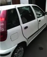 Vendo Fiat Punto TD70 cat. 5 porte SX Vendo Fiat Punto TD70 cat. 5 porte SX