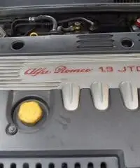 ALFA 147 2^ SERIE JTD DISTINCTIVE 19 ALFA 147 2^ SERIE JTD DISTINCTIVE 19